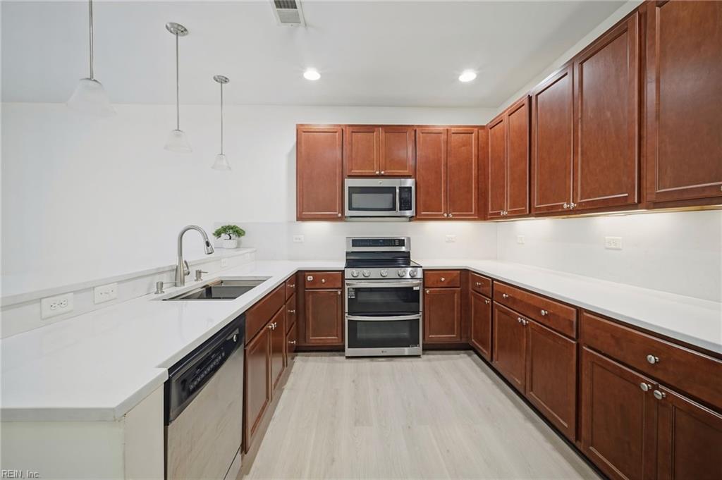 4261 Turnworth Arch Property Photo 13