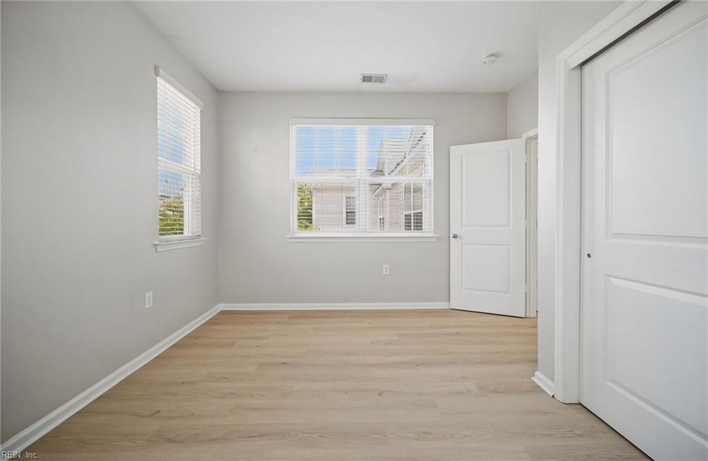4261 Turnworth Arch Property Photo 32