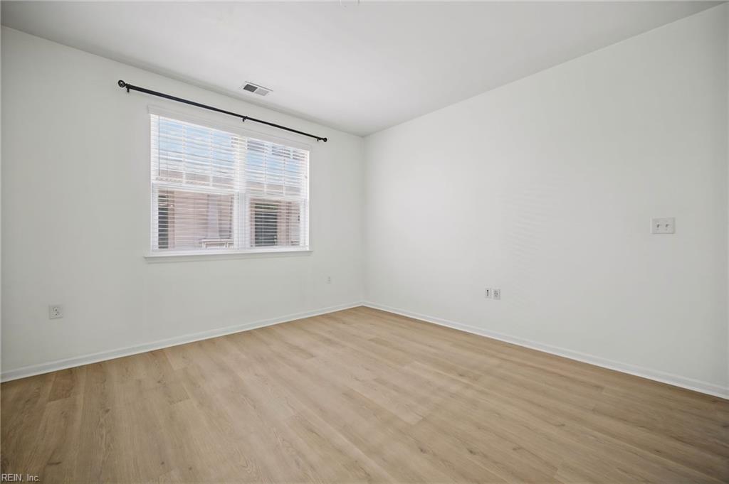 4261 Turnworth Arch Property Photo 37
