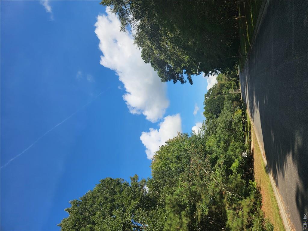 3912 Savannah Dr Property Photo 2