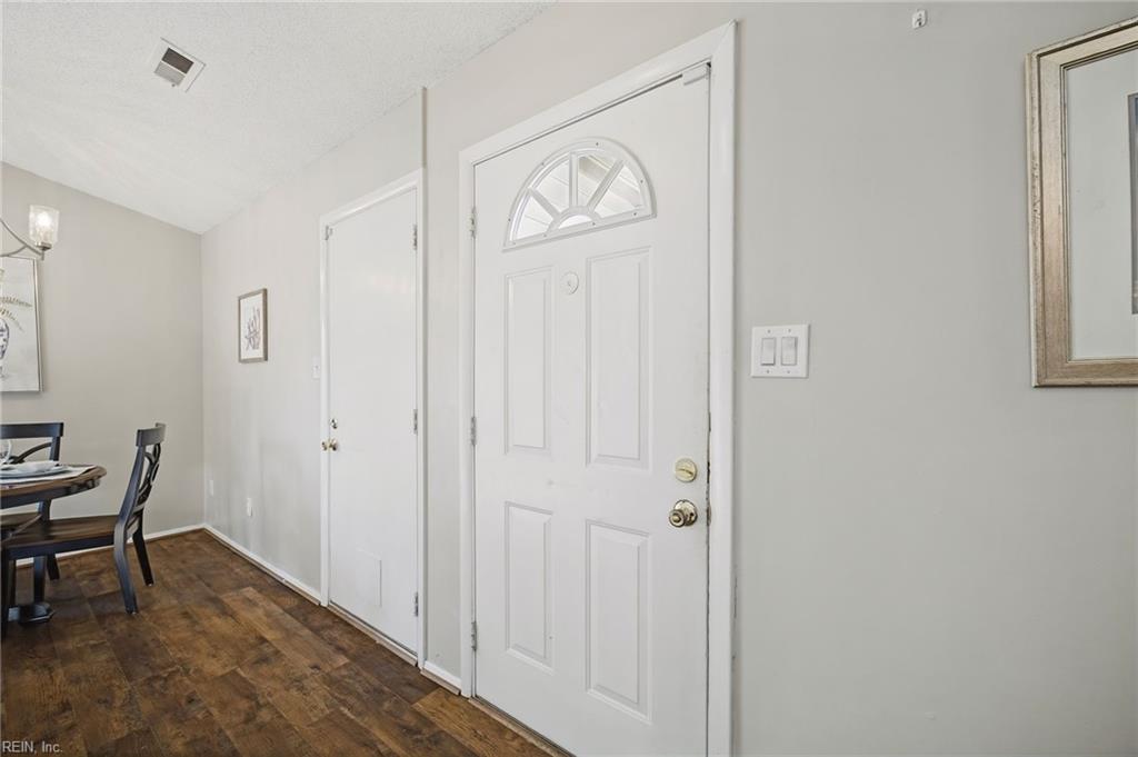 4720 Rugby Rd Property Photo 5