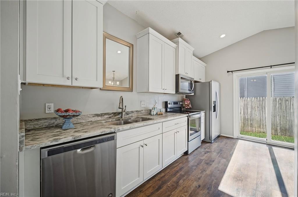 4720 Rugby Rd Property Photo 12