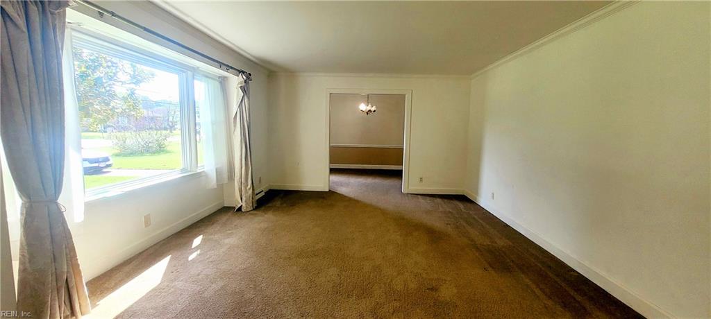 4904 Manor Ave Property Photo 2