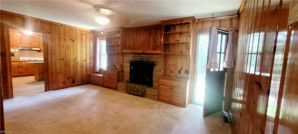 4904 Manor Ave Property Photo 10