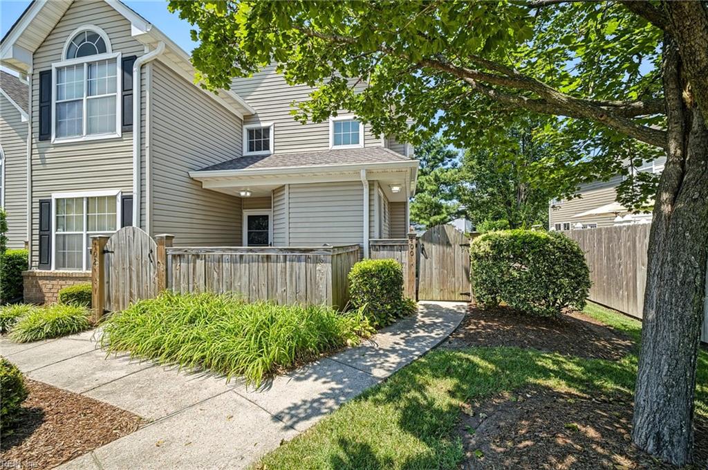 400 Adkins Arch Property Photo 2