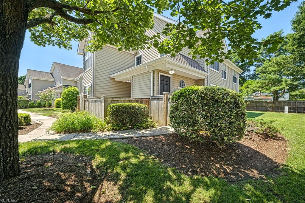 400 Adkins Arch Property Photo 3