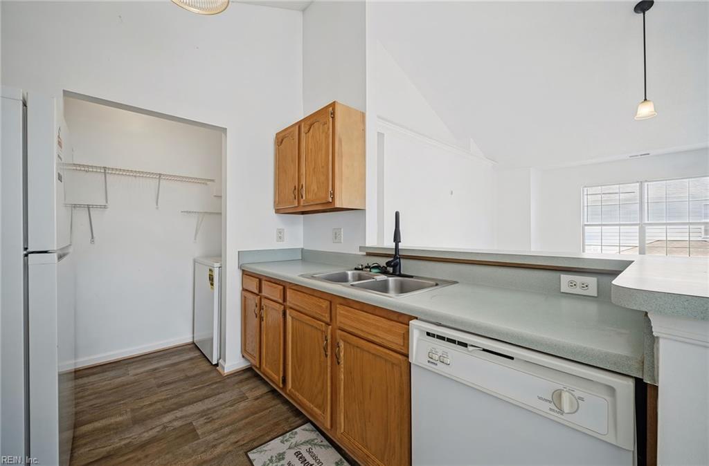 400 Adkins Arch Property Photo 14