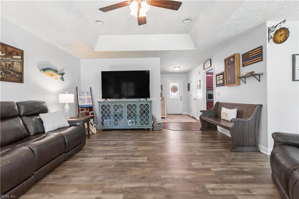 7534 Tyndall Dr Property Photo 8