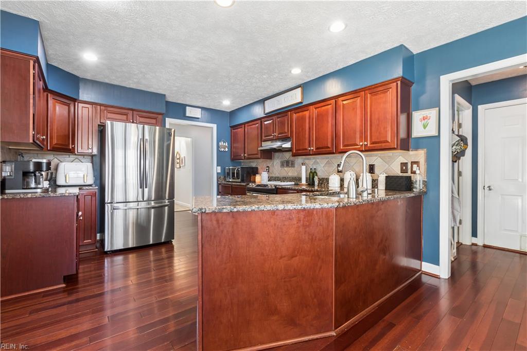 7534 Tyndall Dr Property Photo 13