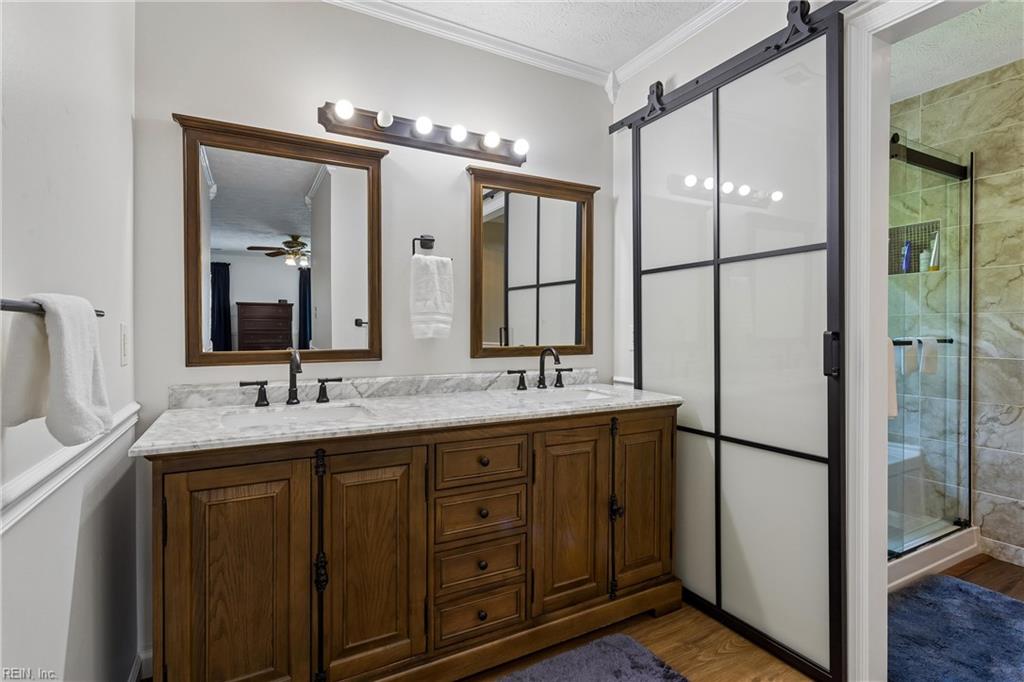 2739 Linden Ln Property Photo 25
