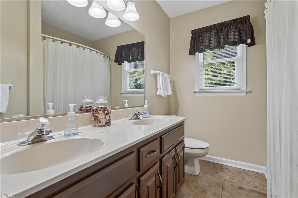 2739 Linden Ln Property Photo 29