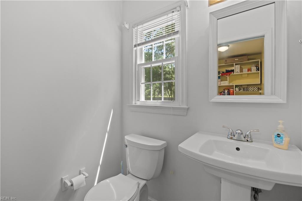 760 Village Green Pw Property Photo 12