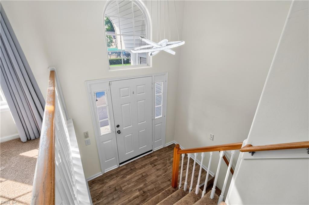 822 Point Way Property Photo 3