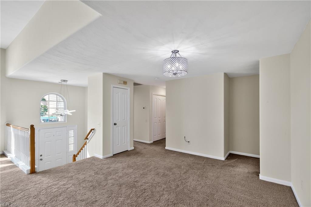822 Point Way Property Photo 5