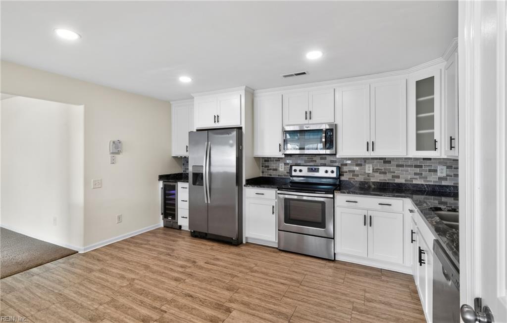 822 Point Way Property Photo 9