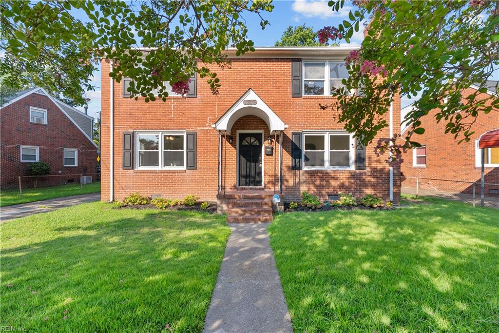 1305 Merrimac Ave Property Photo 1