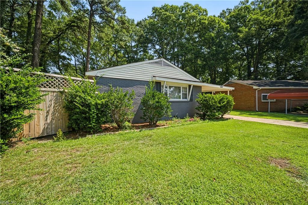 3532 Evangeline St Property Photo 2