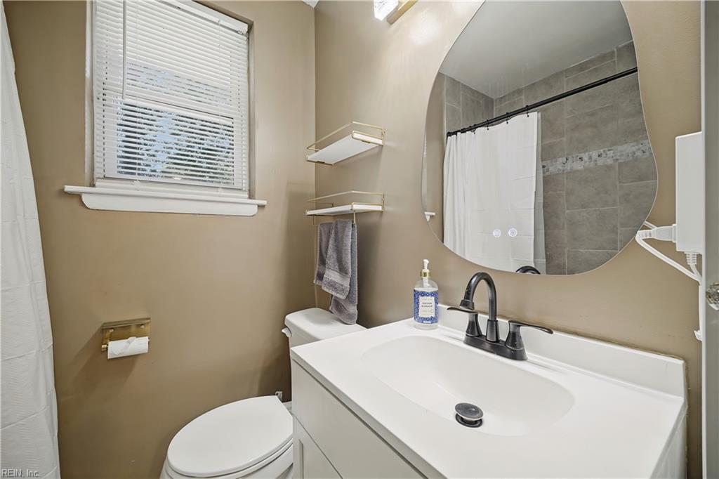 3532 Evangeline St Property Photo 27