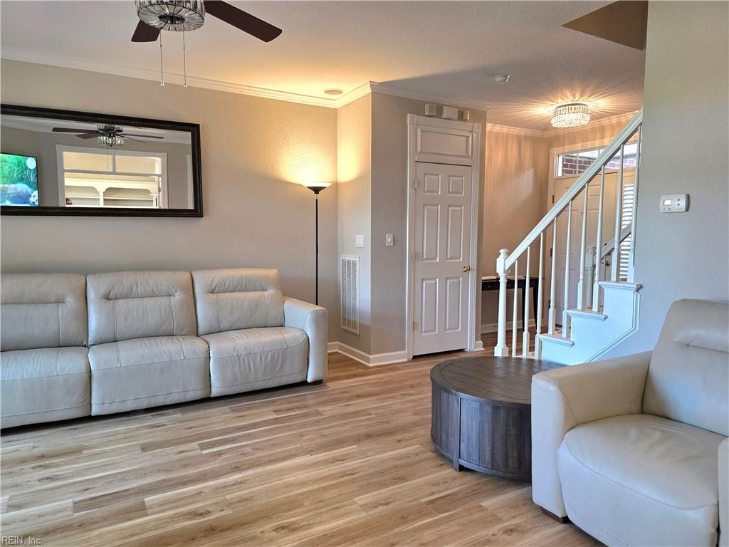 2121 Soundings Crescent Ct Property Photo 6