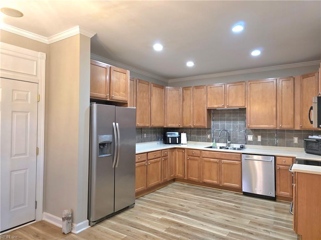 2121 Soundings Crescent Ct Property Photo 12