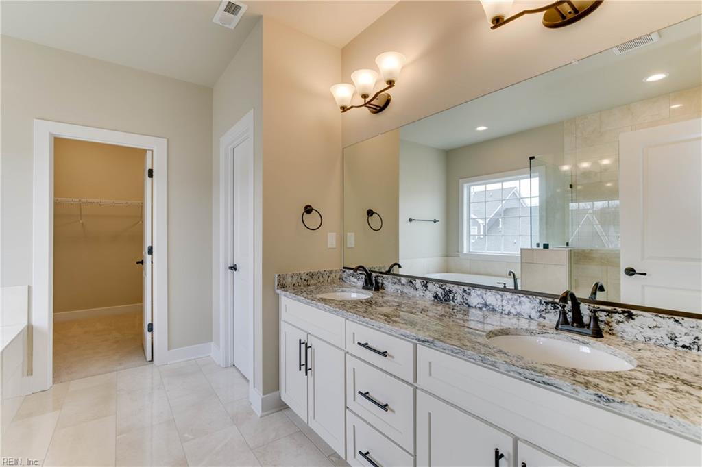 Mm Camellia W/ Sunroom Property Photo 32