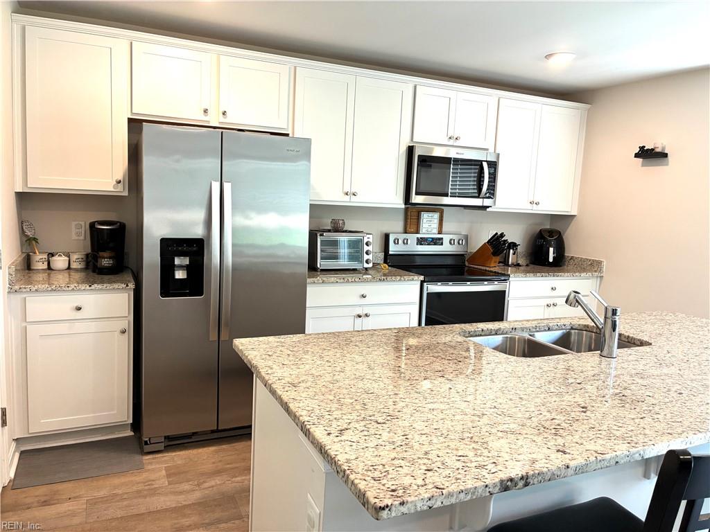 220 Landview Ln Property Photo 17