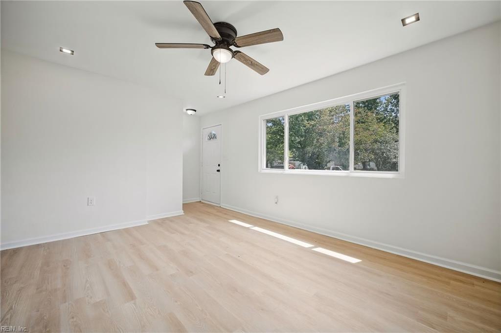 2940 Bamberg Pl Property Photo 5