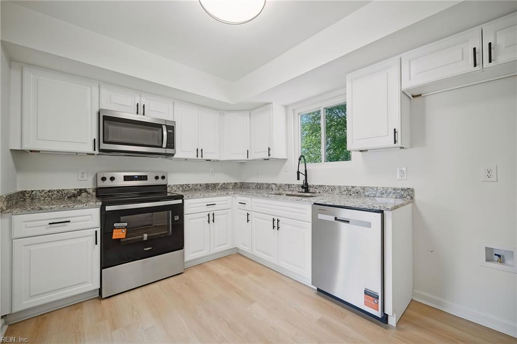 2940 Bamberg Pl Property Photo 9