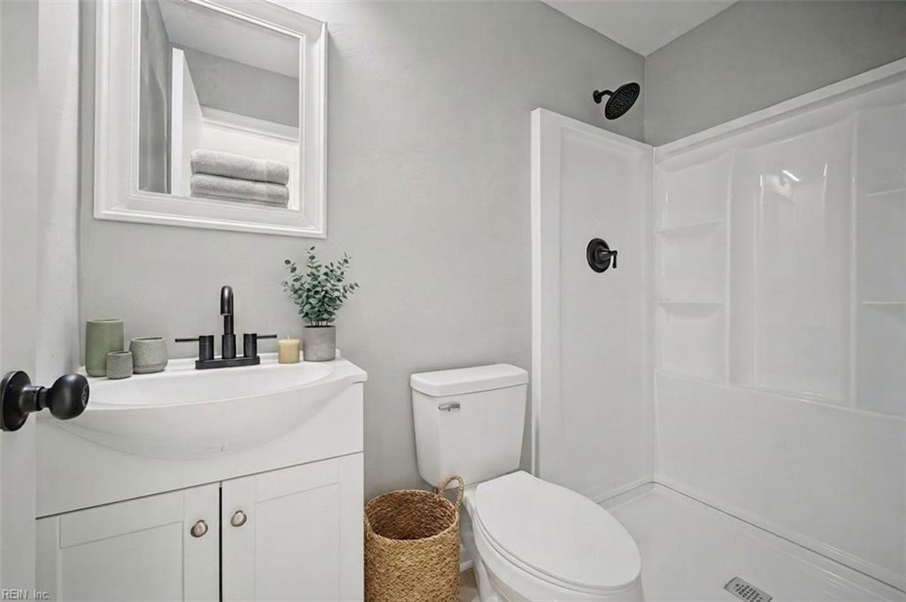 2940 Bamberg Pl Property Photo 15