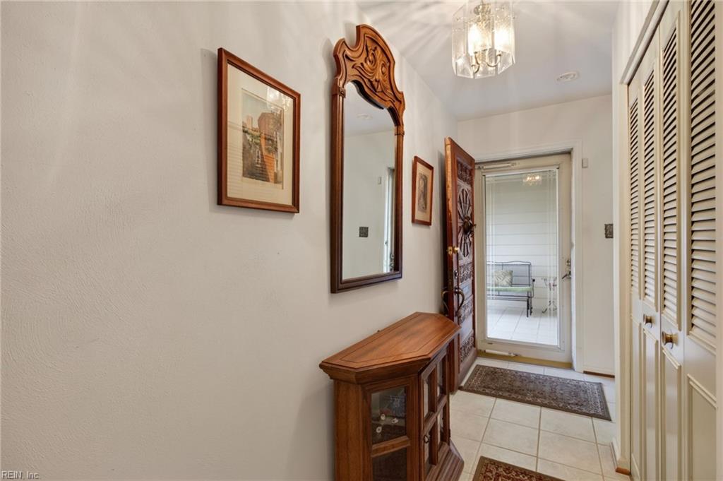 4704 Hunters Point Dr Property Photo 6