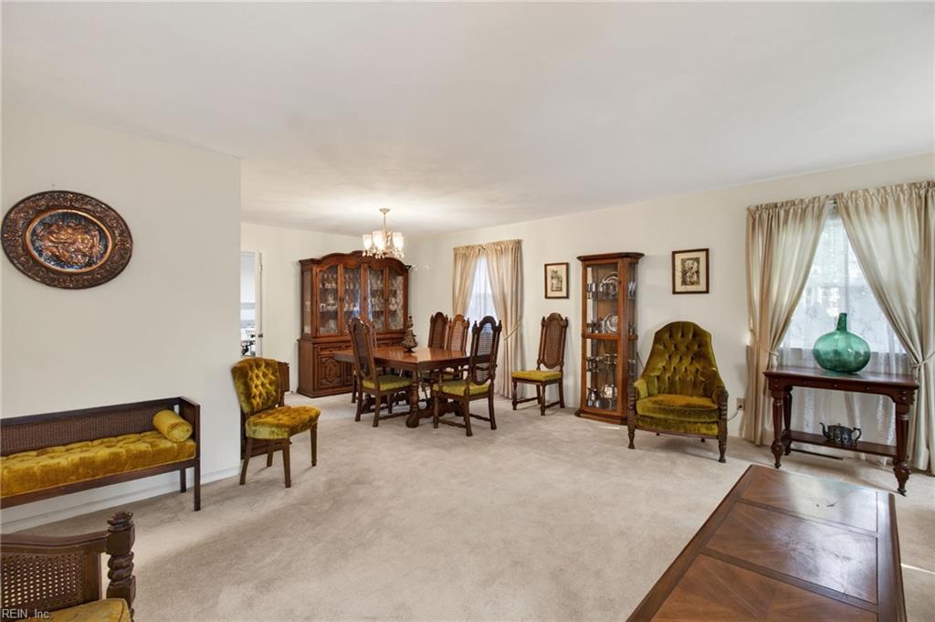 4704 Hunters Point Dr Property Photo 10