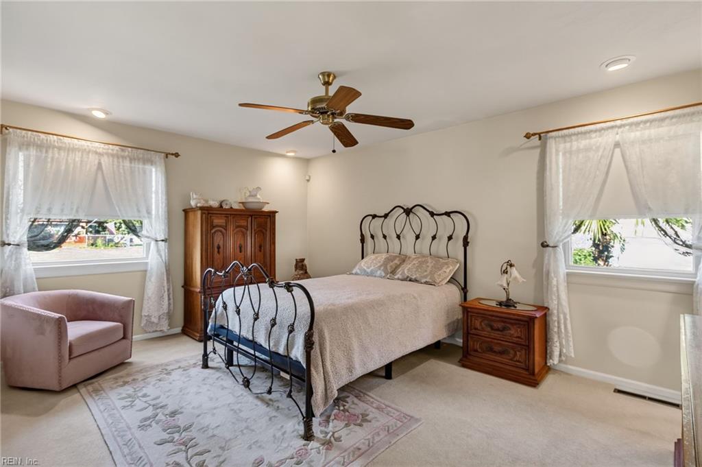 4704 Hunters Point Dr Property Photo 25