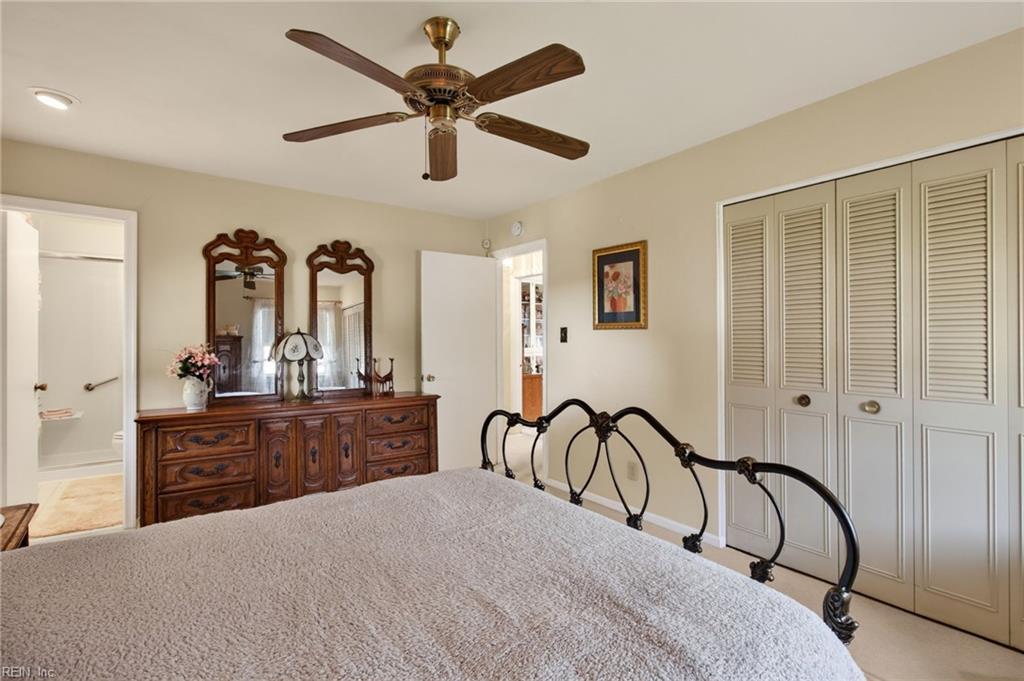 4704 Hunters Point Dr Property Photo 26