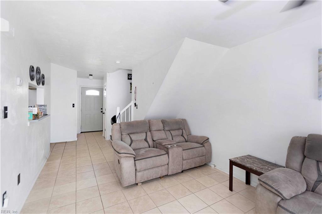 185 Squire Rch Property Photo 3