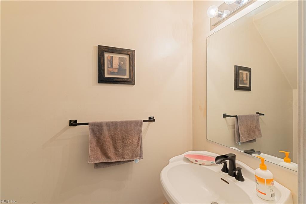 969 Avenue E Property Photo 14