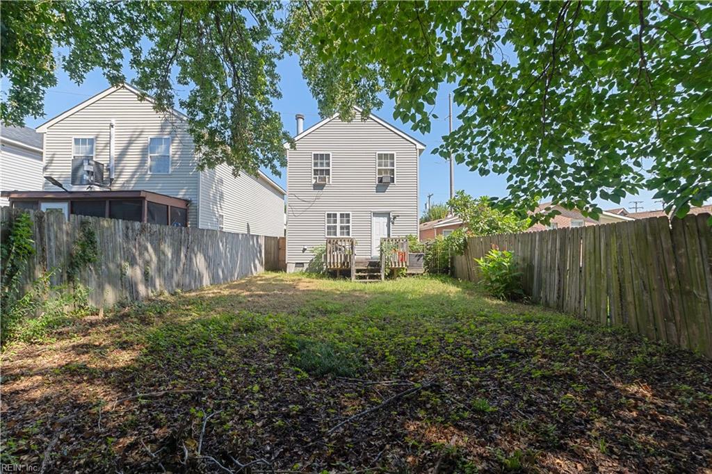 969 Avenue E Property Photo 24