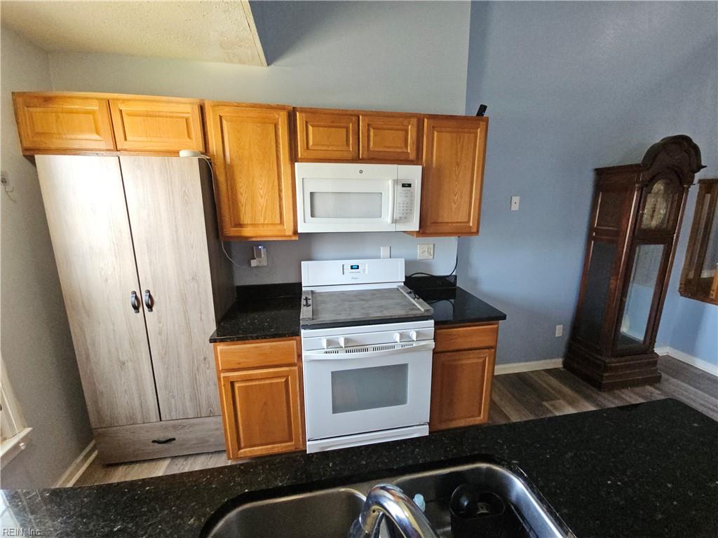 1775 Sword Dancer Dr Property Photo 8
