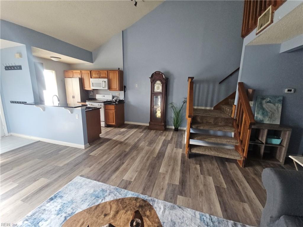 1775 Sword Dancer Dr Property Photo 27
