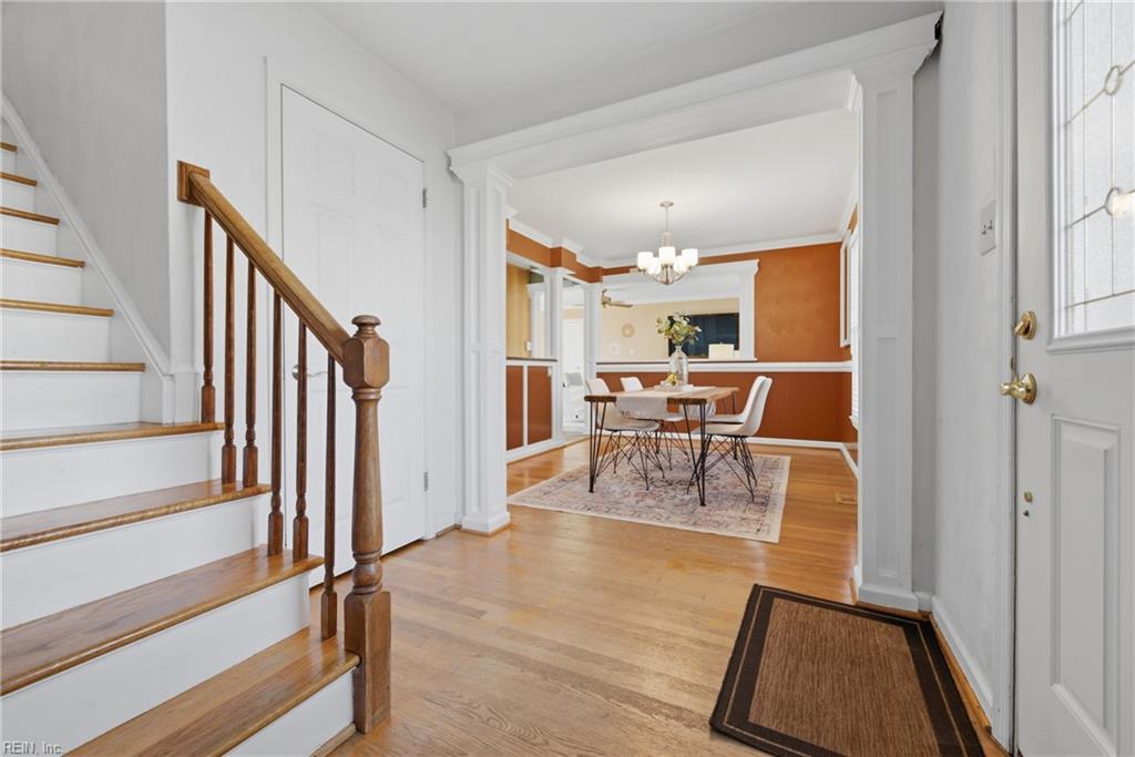 208 Great Hall Ct Property Photo 3