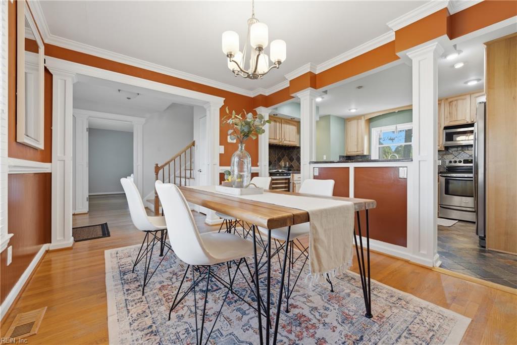 208 Great Hall Ct Property Photo 11