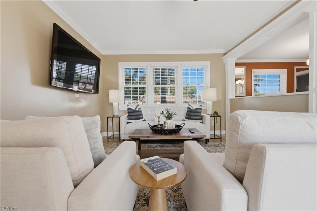 208 Great Hall Ct Property Photo 13