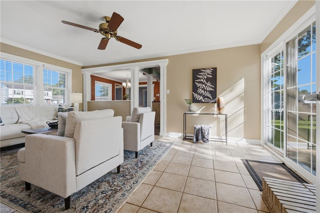 208 Great Hall Ct Property Photo 17