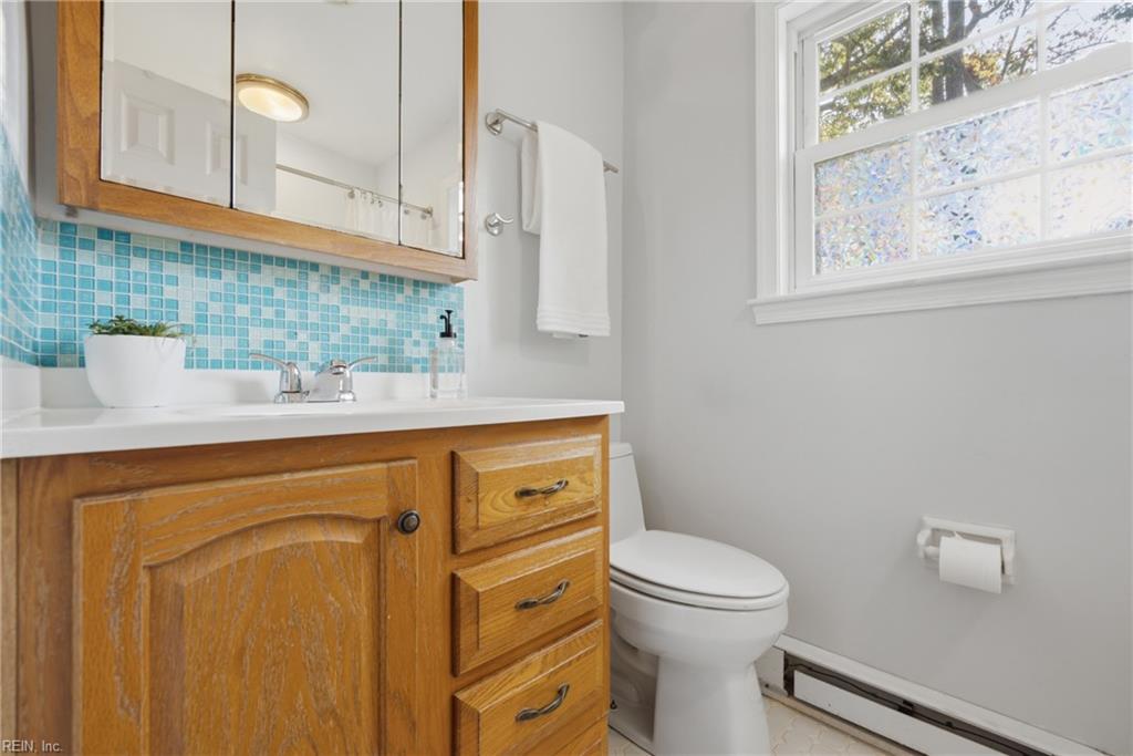 208 Great Hall Ct Property Photo 26
