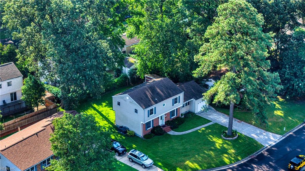 208 Great Hall Ct Property Photo 44