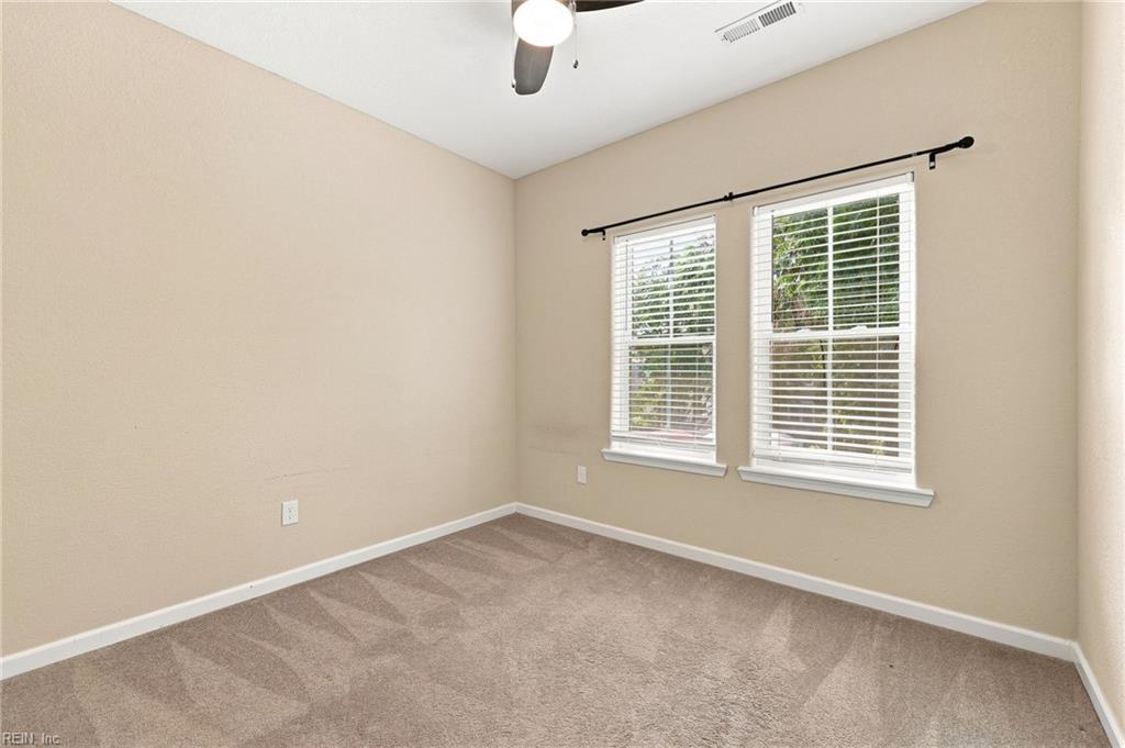 945 Gordon Ave Property Photo 26