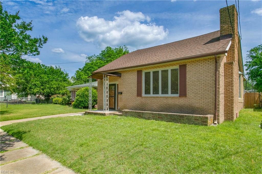 1346 26th St Property Photo 4