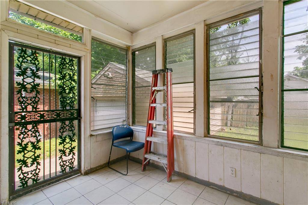 1346 26th St Property Photo 15