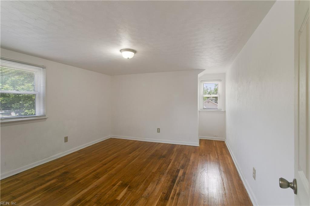 1346 26th St Property Photo 24