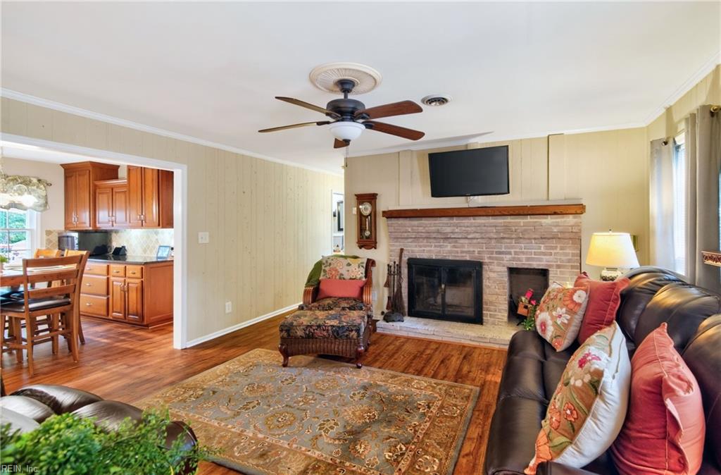 145 Normandy Ln Property Photo 6