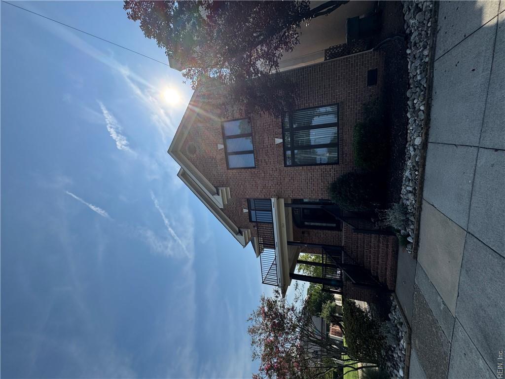 744 Yarmouth St Property Photo 1
